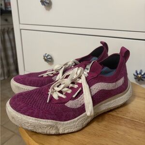 Women’s Ultrarange VR3 Magenta/Pink Vans